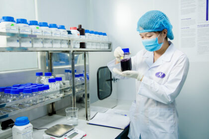 Nghiên cứu và sản xuất nguyên liệu từ dược liệu